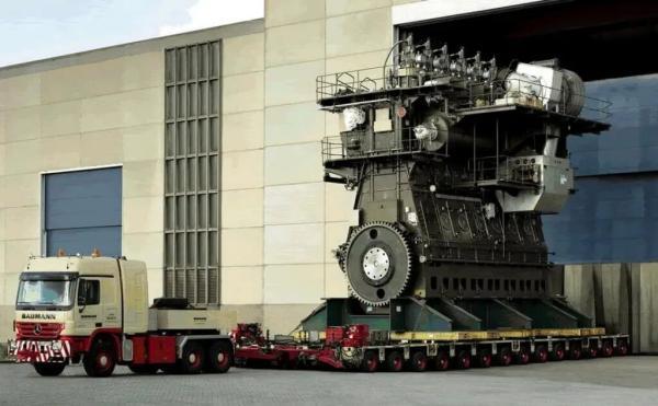 بزرگترین موتور دنیا با ابعادی باورنکردنی، عکس
