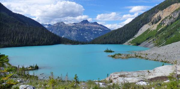 ماجراجویی تماشایی با پیمایش مسیر Joffre Lakes Trail